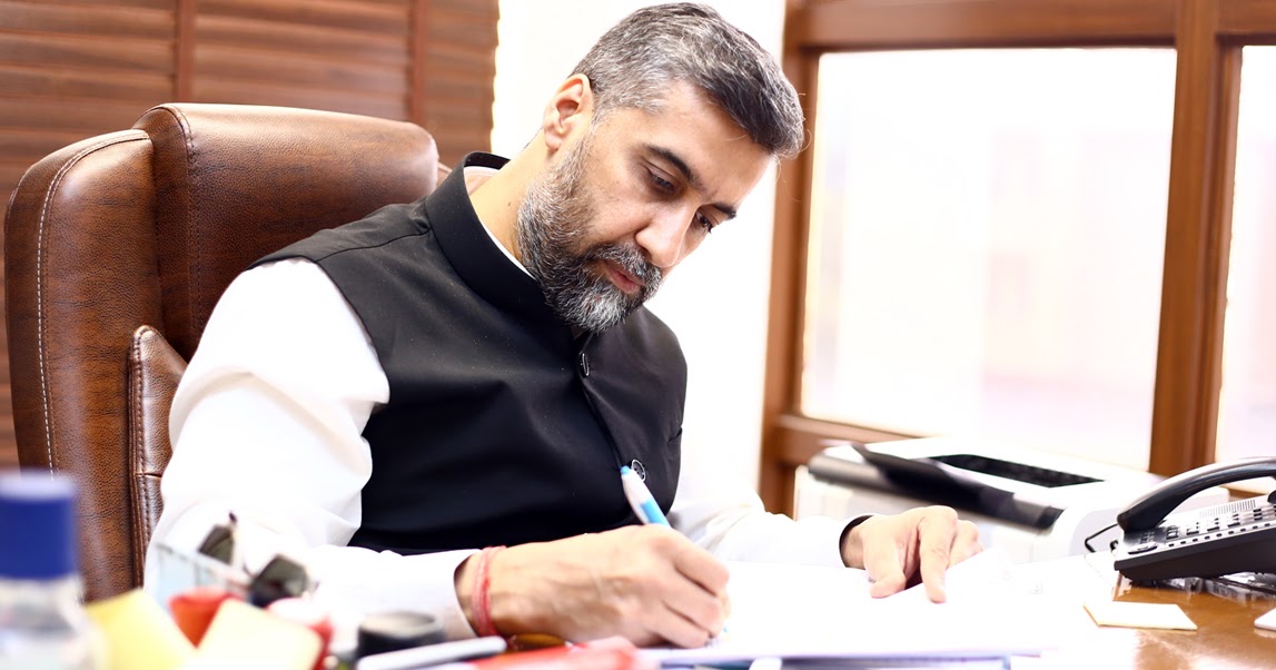 WHY INDIA IS BECOMING PREFERRED COUNTRY FOR PRIVATE LABEL / CONTRACT MANUFAURING